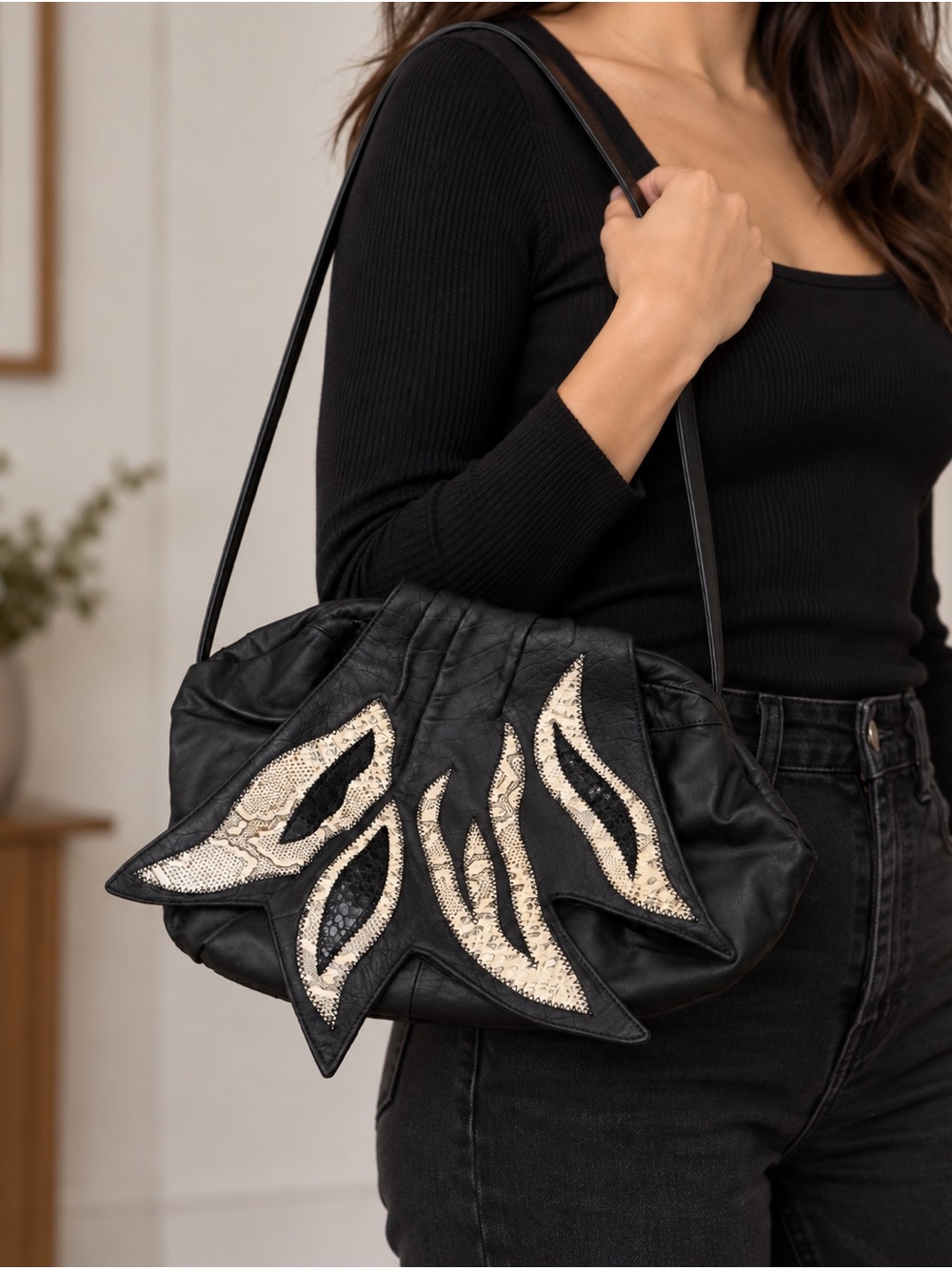 Lopes Camacho Vintage Leather Shoulder Bag Black Hinged Frame Made in Mexico